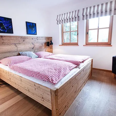 111 * Konigsleiten